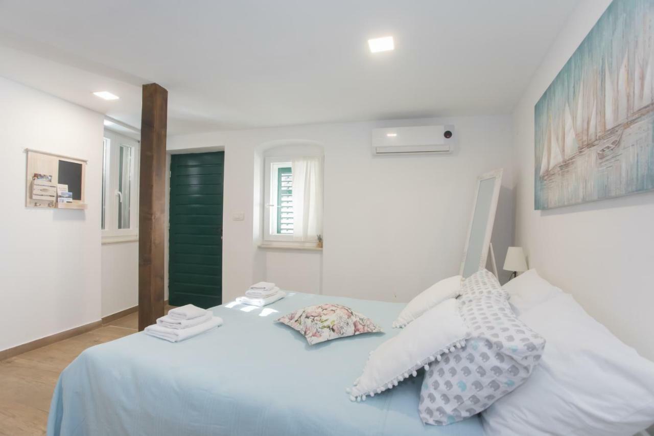 Aurum Apartment Šibenik Extérieur photo